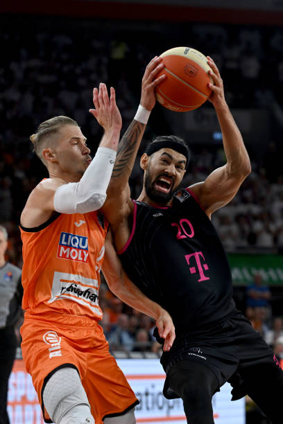 凡实力与魅 凡实力与魅