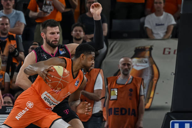 13粒失球 13粒失球