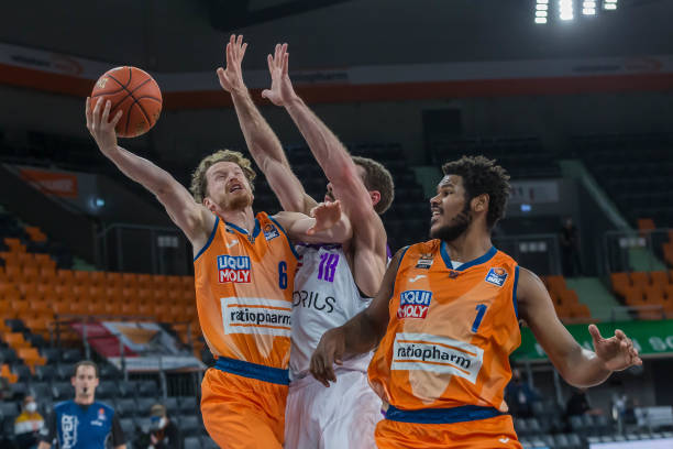 越南队在2 越南队在2