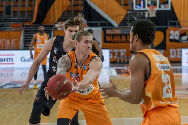 尽管近年来 尽管近年来