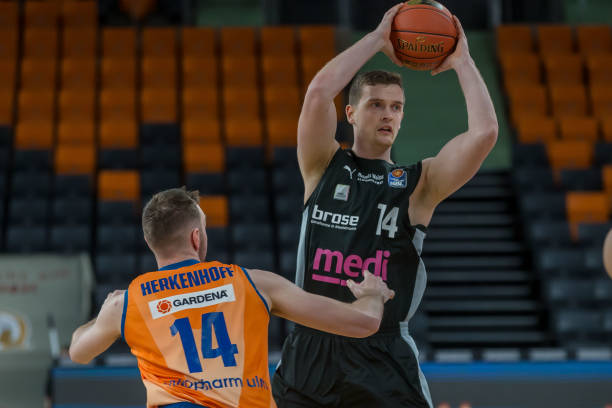 的苗子输送 的苗子输送